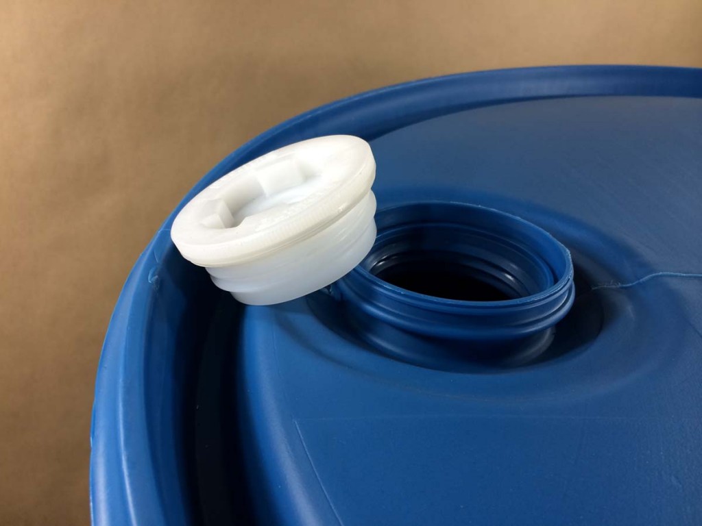 نحوه تمیز کردن بشکه پلاستیکی برای ذخیره آب